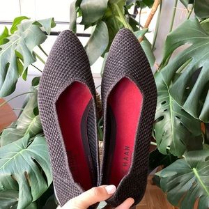 Cole haan pointed flats 8 NWOT